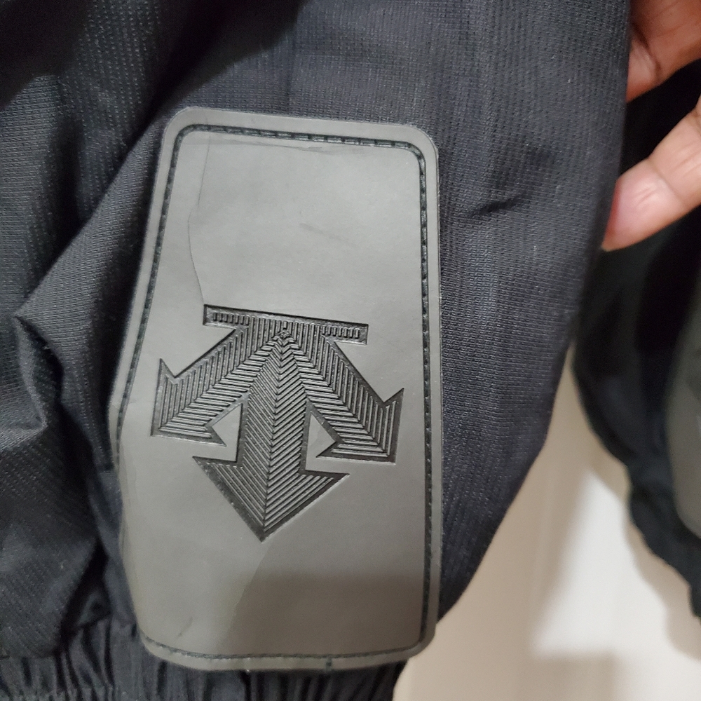 DESCENTE Swiss Mens Instituted Snowboarding Ski Salopettes Pants size 40 Black - Picture 8 of 15